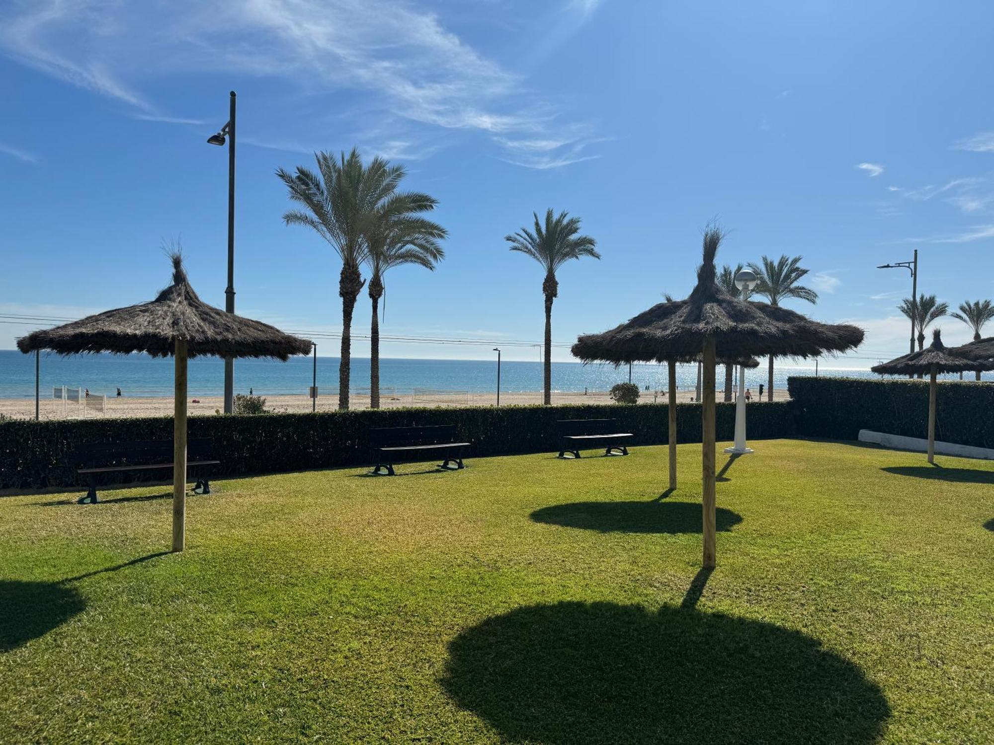 Apartamento Muchavista Primera Linea De Playa By El Conserje エル・カンページョ エクステリア 写真