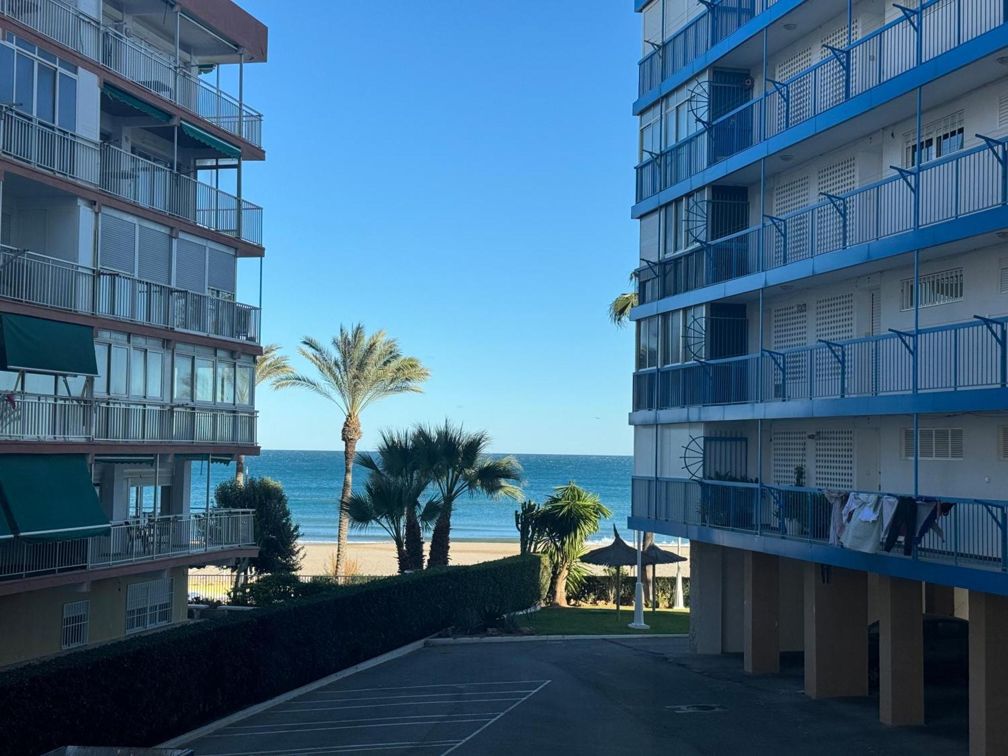 Apartamento Muchavista Primera Linea De Playa By El Conserje エル・カンページョ エクステリア 写真